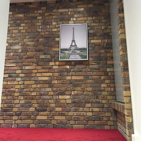 Апартаменти Tour Eiffel Grenelle Париж Екстер'єр фото